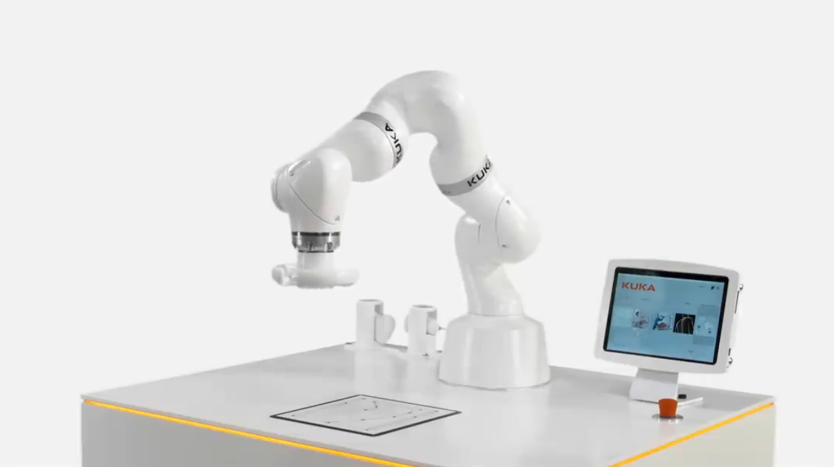 Коллаборативный робот медицинский (кобот) KUKA LBR iiwa 14 R820 Med CR