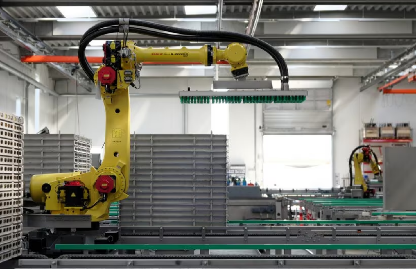 Промышленный робот Fanuc R-2000iC/165F